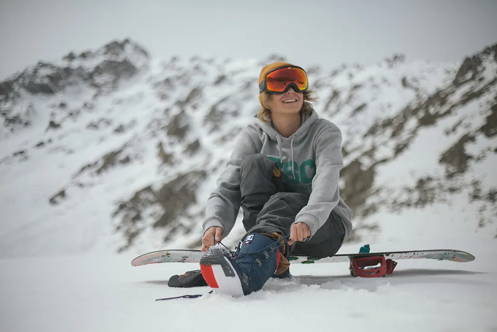 Top 5 Best Beginner Snowboard In 2023